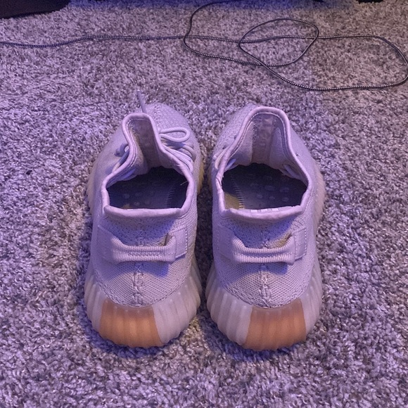 Yeezy 350 v2 Sesame - Picture 3 of 4